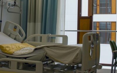 Les maires alertent sur l’urgence d’agir face aux fermetures de services hospitaliers